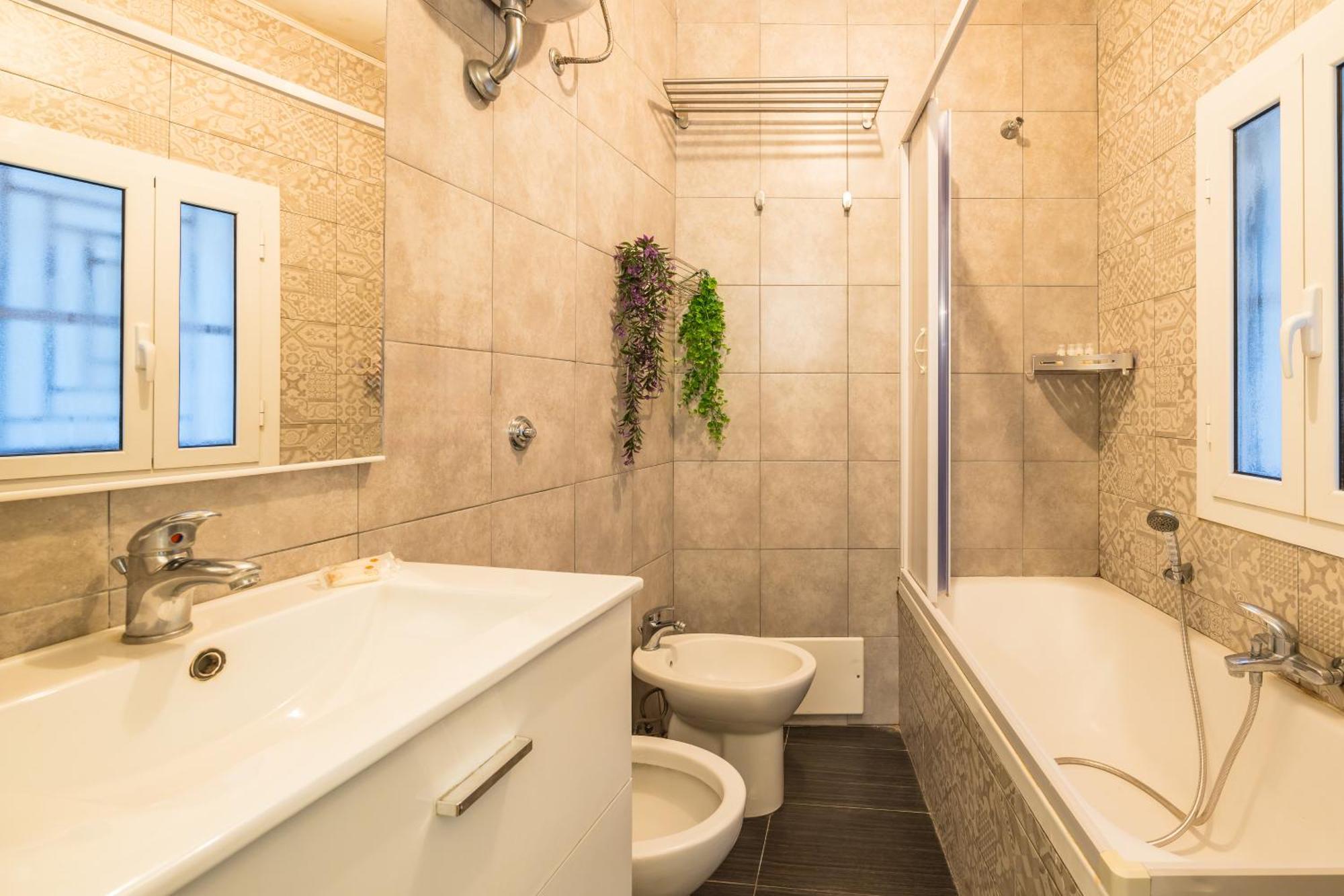 A Due Passi - Spagnoli Apartment Naples
