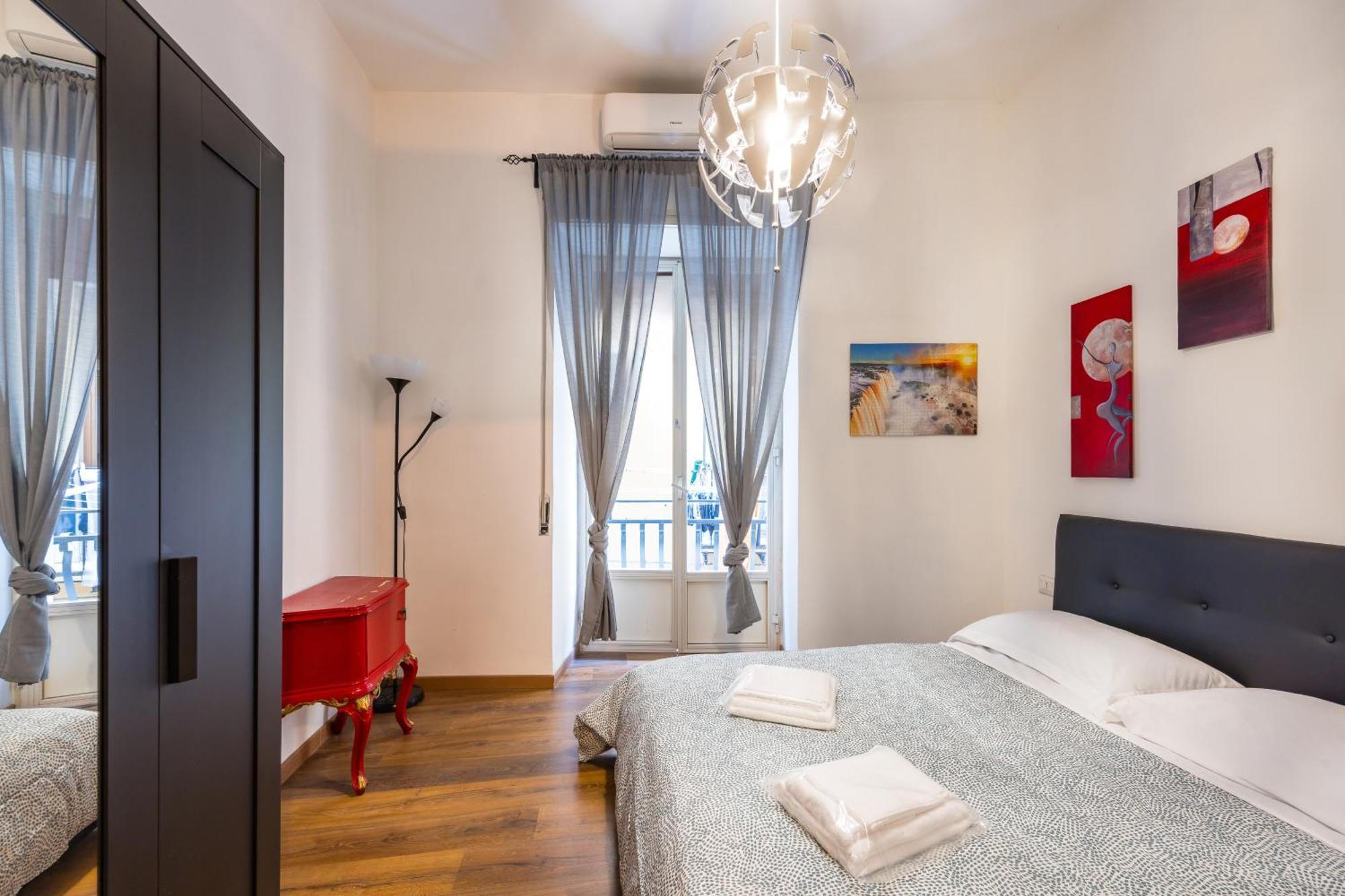 A Due Passi - Spagnoli Naples